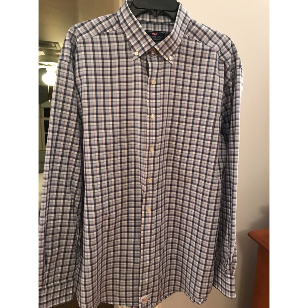 Vineyard Vines Plaid Men’s button down - XL